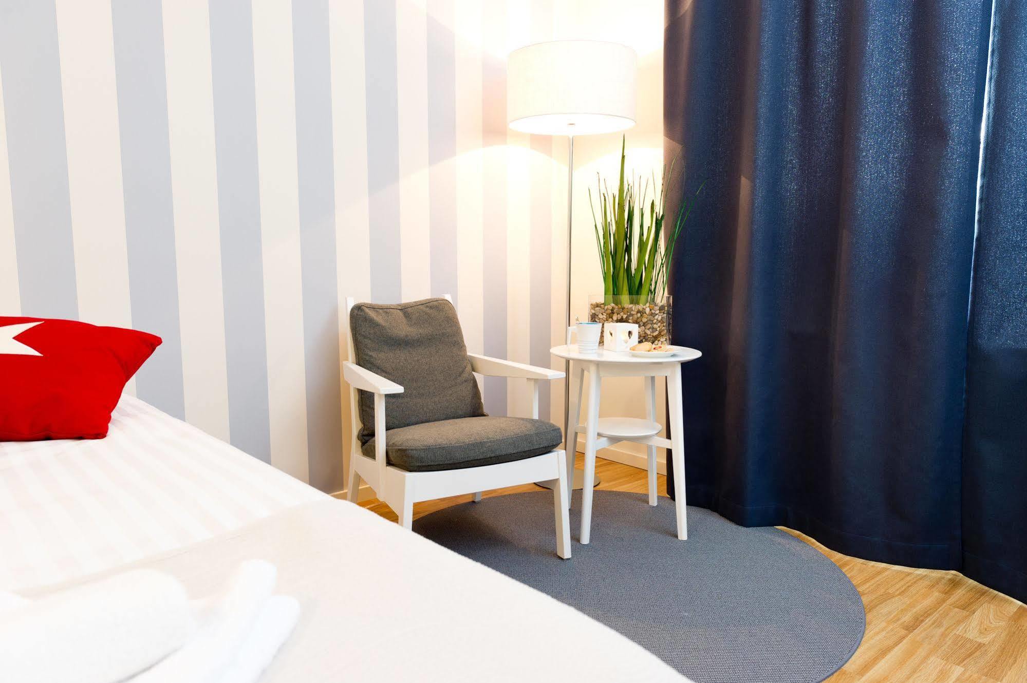 Attendo Park Hotell Худдинге Экстерьер фото